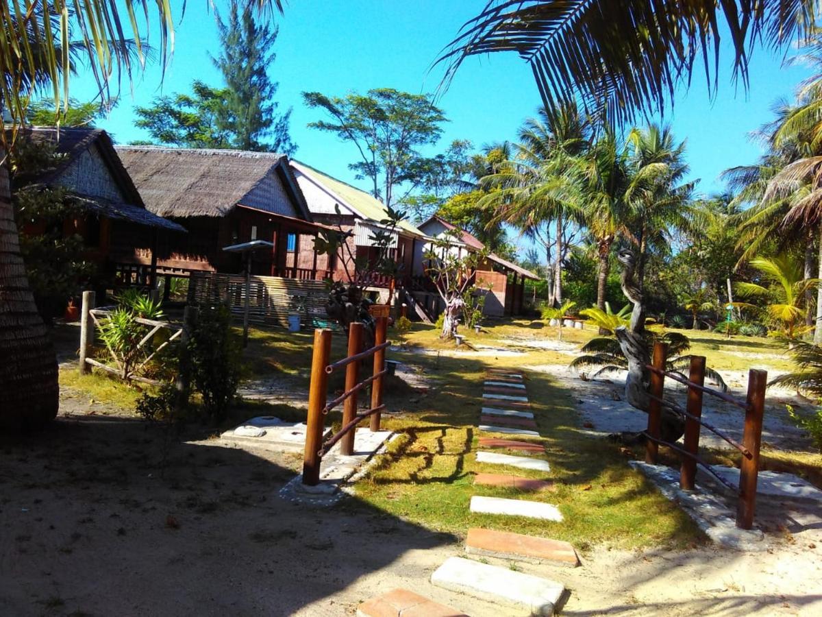 Asari Timo Cottage การีมุนยาวา ภายนอก รูปภาพ